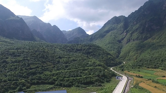 甘肃遮阳山航拍风景自然风貌视频