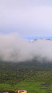 云雾中的山脉山谷延时视频甘南藏族自治州视频