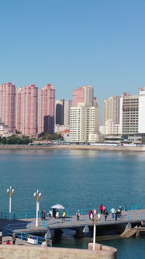 青岛城市风光栈桥古建筑航拍视频沿海城市38秒视频