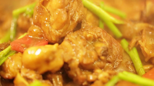 黄焖鸡米饭鸡汤泡饭鸡肉盖饭视频