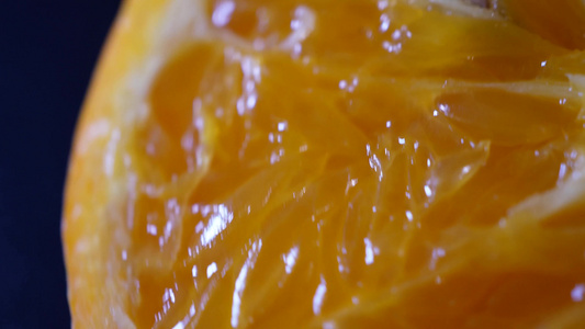 橙子切开的橙汁视频