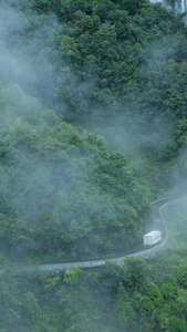 航拍湘西乌江最美盘山路云海刀片山峰视频