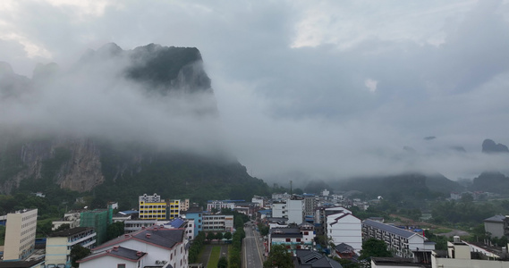 航拍广西靖西硕龙群山云雾风光视频