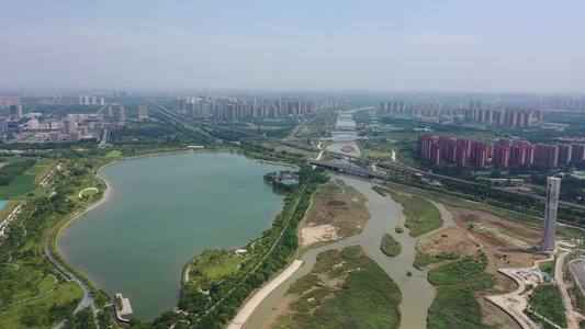 航拍河南郑州象湖生态湿地公园及贾鲁河水系视频