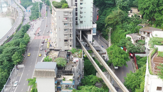 重庆李子坝轻轨视频