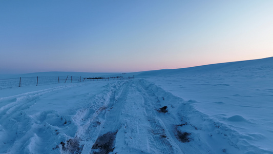 北方冬天冰雪道路桥梁视频