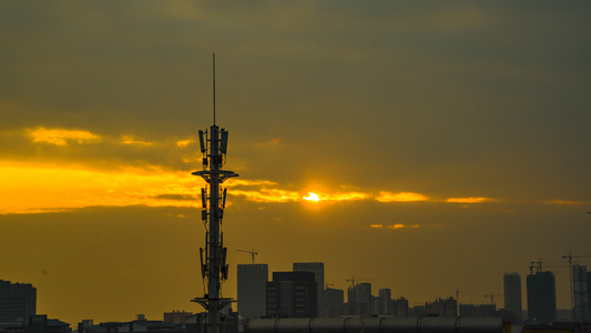 8k延时夕阳信号塔素材视频