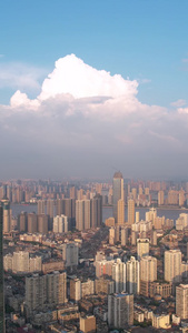 航拍城市蓝天白云自然天空天际线高楼素材天空素材视频