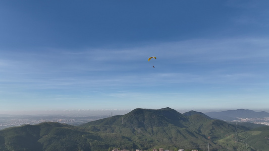 滑翔伞飞行 天空 视频