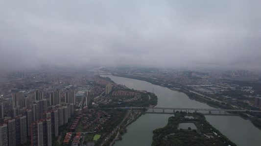 雨后的河流航拍视频