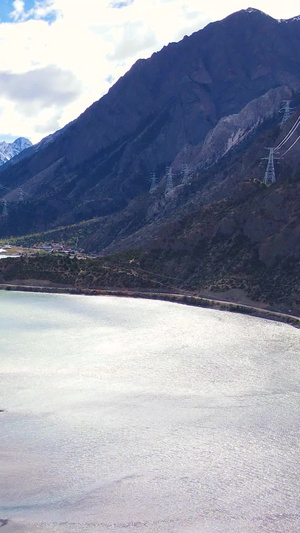 航拍八宿雪山下的然乌湖旅游景区人间仙境88秒视频