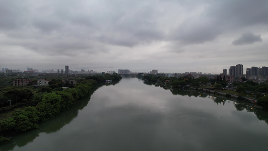 雨后的河流航拍视频