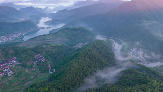 浙江东阳天山云海风光航拍延时摄影视频