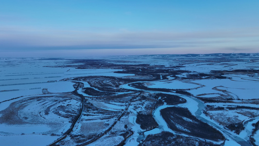 大兴安岭早春河流湿地雪景视频