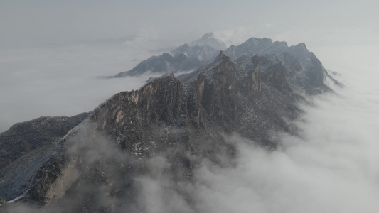 震撼中国长城雪景云海缭绕古老险峻的明长城视频