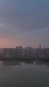 航拍城市天际线高楼夕阳晚霞落日天空自然风光街景素材高楼素材视频