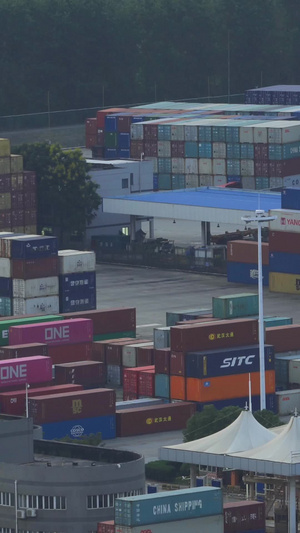 航拍城市物流码头集装箱货物商品素材物流素材58秒视频