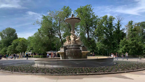 欧洲城市公园喷泉实拍视频26秒视频