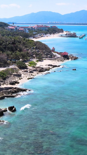 海南三亚5A风景区蜈支洲岛沙滩海岸线航拍60秒视频