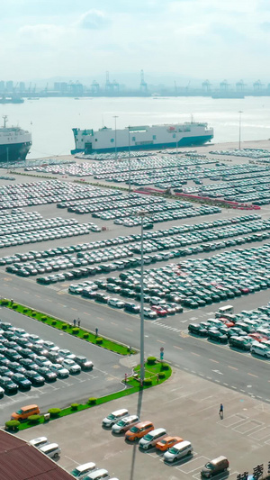 金融贸易运输的汽车货运码头汽车背景32秒视频