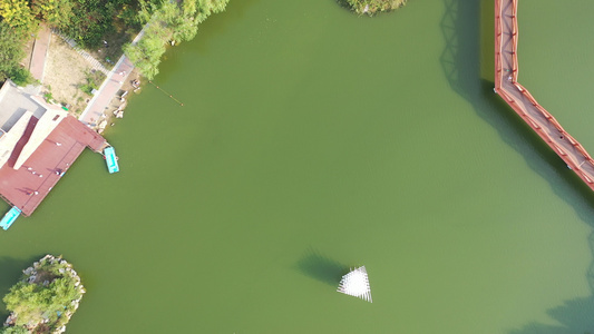 航拍郑州雕塑公园西流湖贾鲁河绿带生态廊道视频