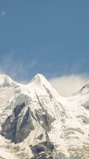 延时西藏最美318国道米堆冰川朗秋冰川素材蓝天白云15秒视频