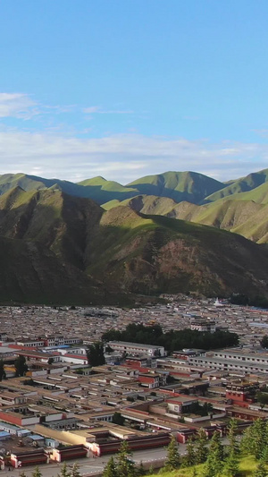 航拍甘南著名藏传佛教寺院拉不楞寺全景视频旅游景区61秒视频