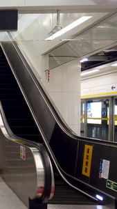 拍摄地铁站扶梯【该视频无肖像权，请勿商用】石家庄视频