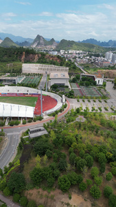 竖屏航拍广西贺州平桂区体育中心建筑运动场馆视频