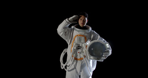 敬礼的宇航员8秒视频
