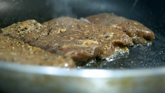 4k实拍特写煎牛排制作过程西餐餐饮美食宣传视频