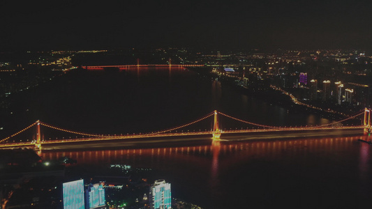 航拍武汉桥梁夜景和灯光秀视频