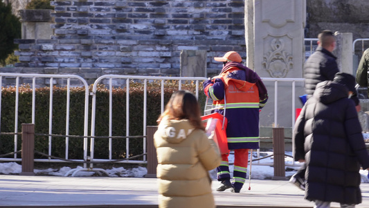 清洁工环卫人员保洁员垃圾桶垃圾分类环保 视频