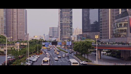 上海浦东马路交通视频