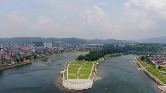 河中岛屿自然风景航拍视频视频