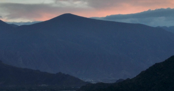 航拍西藏山脉日出霞光视频