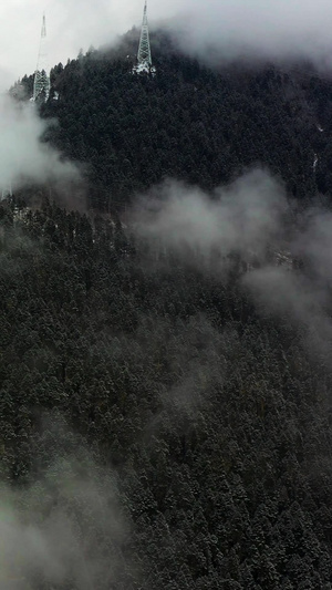 航拍云雾山林穿云素材航拍素材72秒视频