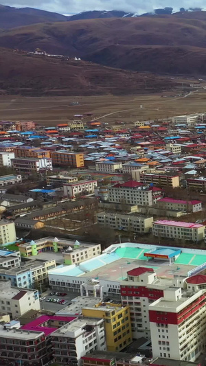 甘孜藏族自治州城区航拍视频自驾游73秒视频