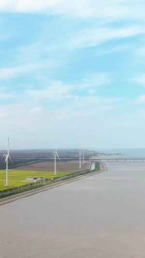 上海长兴岛海边风车航拍新能源21秒视频