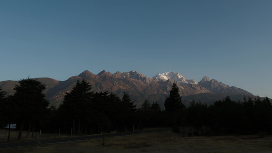 云南丽江玉龙雪山视频