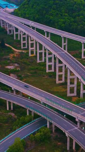 航拍高速环岛分流贵州建设185秒视频