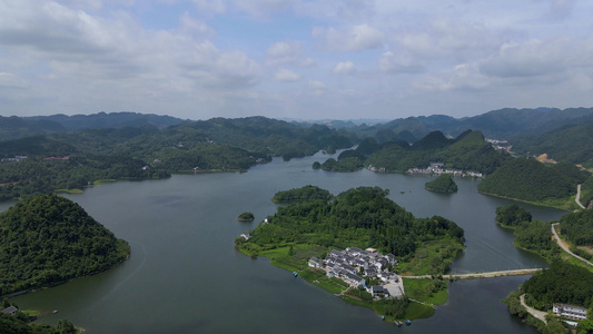 航拍贵州百花园千岛湖风景区视频