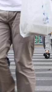 行人过马路城市交通视频