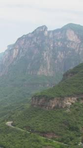 航拍5A云台山风景区子房湖景观区视频国家水利风景区视频