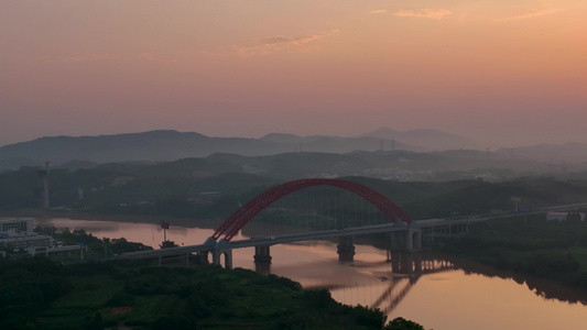 4K环绕航拍南宁六律大桥一镜到底视频