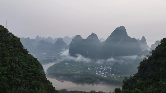 漓江云海山峦起伏云雾缭绕中国风意境视频