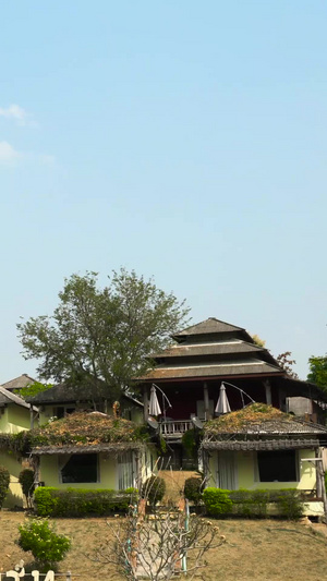 泰国拜县度假村旅游延时茅草屋20秒视频