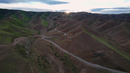 航拍5A景区喀拉峻阔克苏大峡谷盘山公路视频视频