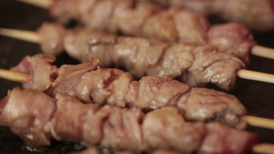 平底锅烤羊肉串 [大盘鸡]视频