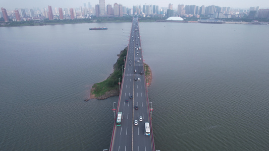 5.4k航拍南昌大桥城市桥梁交通视频